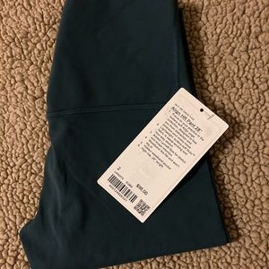 Align HR 28”, size 2, color SUBM